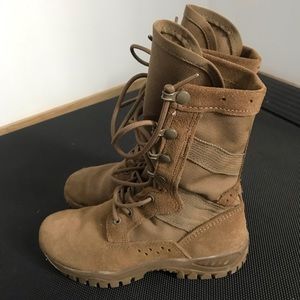 Belleville 4.5R mens size